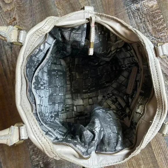 Liebeskind  Berlin | Leather Purse - Picture 6 of 16